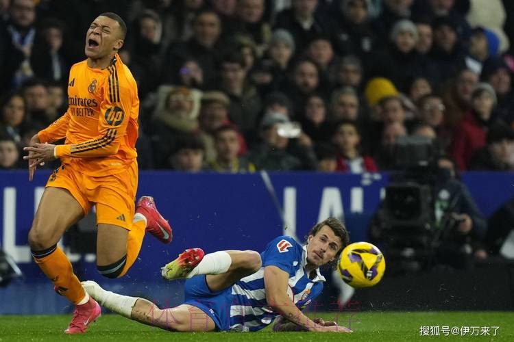 马卡：西班牙裁判准备联合抗议皇马 被足协叫停